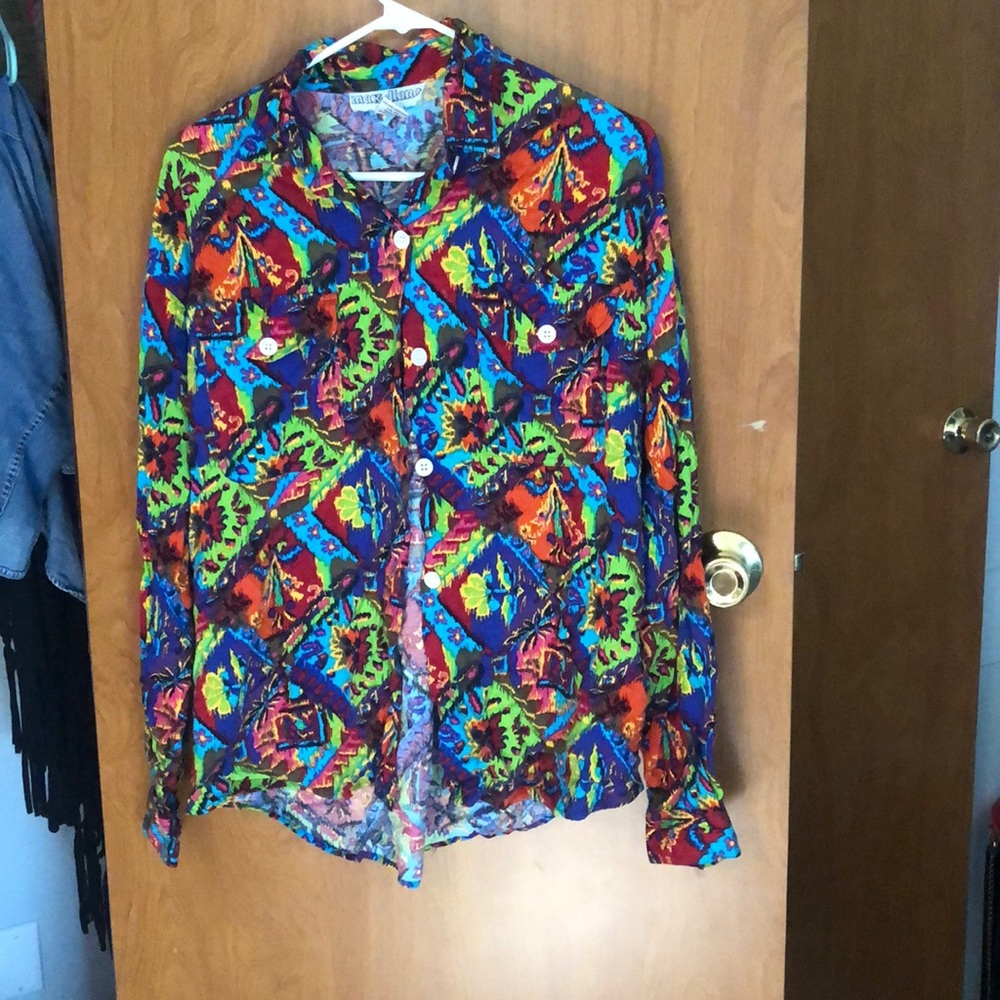 Loud vintage button up